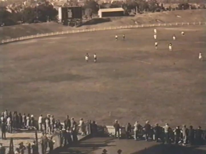 Lakes Oval 1920s during a South Melbourne intra club game.