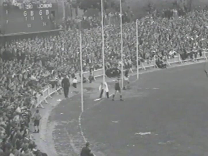 1944 Grand Final Fitzroy vs Richmond at the Junction Oval.