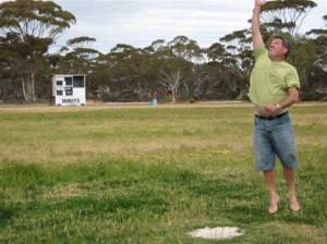 Our writer won this throw-up at Burra. Photos by Wes Cant.
