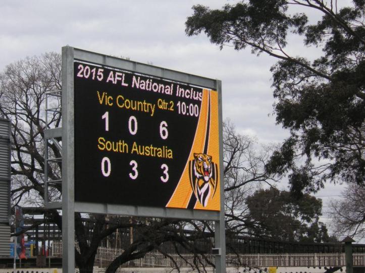 Quarter-time in the Third versus Fourth game. WA went on to win by two goals.