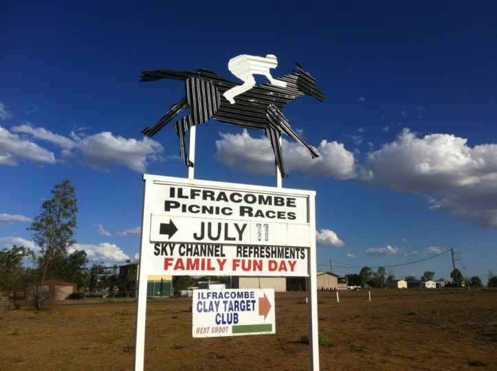 ilfracombe-races-sign_jan2016-2