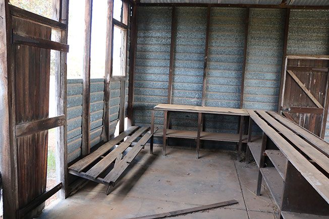 MoulyinningSmallRooms